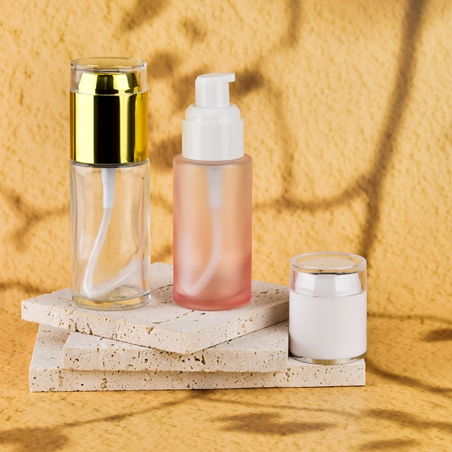 Роскошная стеклянная бутылка с тонером для косметического лосьона 30 мл 50 мл 60 мл 100 мл 120 мл Матовая прозрачная стеклянная бутылка с насосом