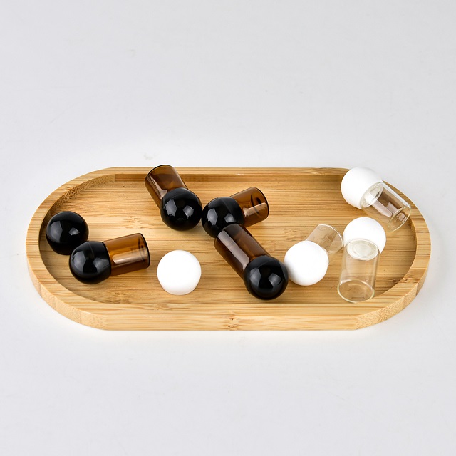 Оптовая продажа прозрачный коричневый 1 мл 2 мл 3 мл маленькая шариковая крышка бутылка эфирного масла пустой контейнер для ухода за лицом косметическая упаковка