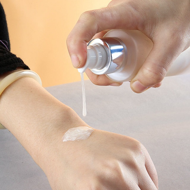 Косметическая плоская бутылка 30 мл 50 мл 100 мл из матового прозрачного стекла для лица, тела, сияющего масла